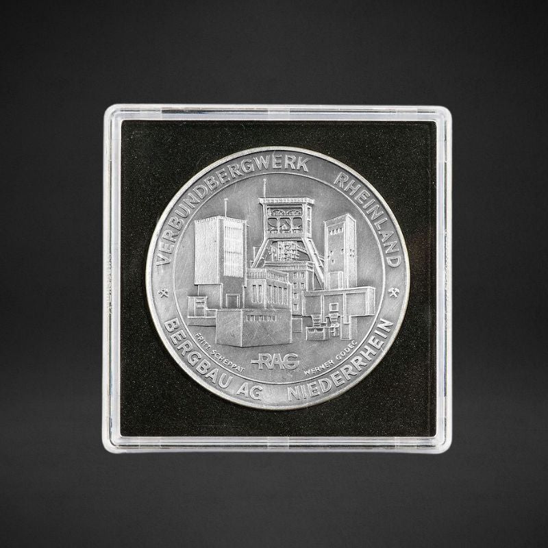 OVERSIZED COIN