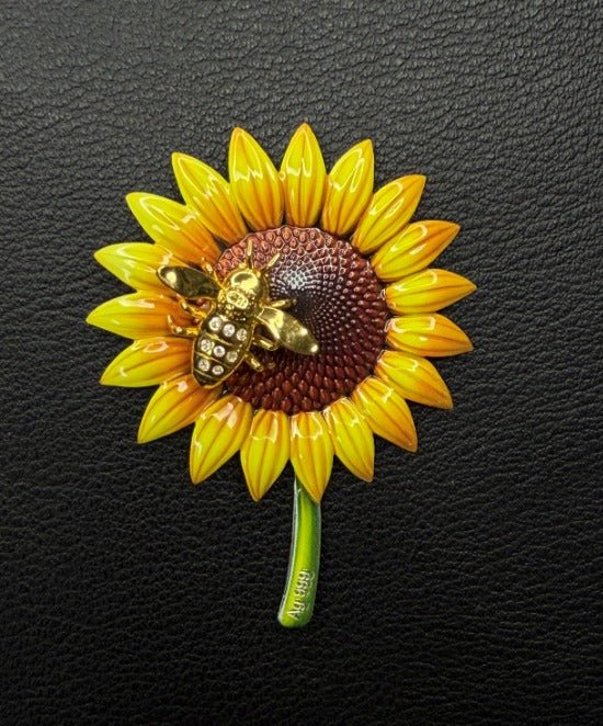 2026 Nature’s Brass Pollinators & Flowers 6 grams .999 Colorized Silver - Captain’s Chest Bullion