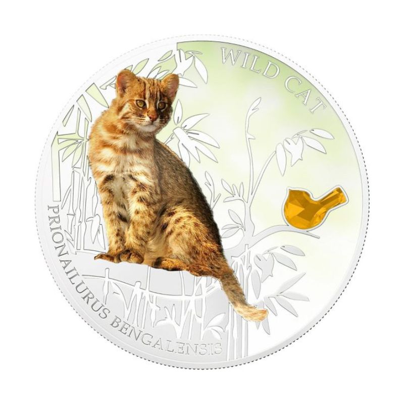 Fiji 2013 $2 Prionailurus Bengalensis "Leopard Cat" 1 Oz Silver Coin featuring a detailed depiction of a Leopard Cat.