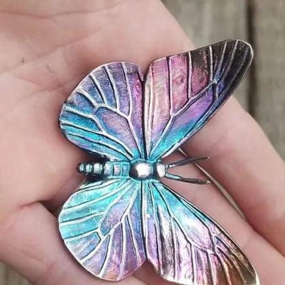 Hand-poured silver bar featuring the intricate design of a Monarch Butterfly, highlighting its delicate wings and patterns.